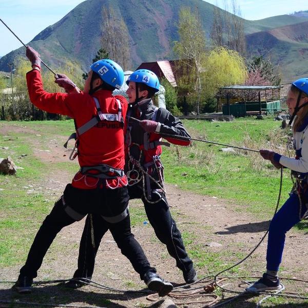 В урочище Чункурчак состоялось первенство Бишкека по технике горного туризма