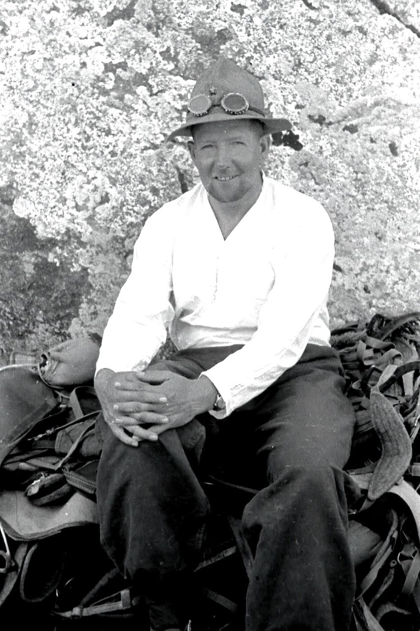 Начальник экспедиции на пик Ленина (7134м) Иван Николаевич Юхин, 1950 год